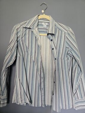 Togo Blue Striped Long Sleeve Button-Up Blouse — Size M 🩵